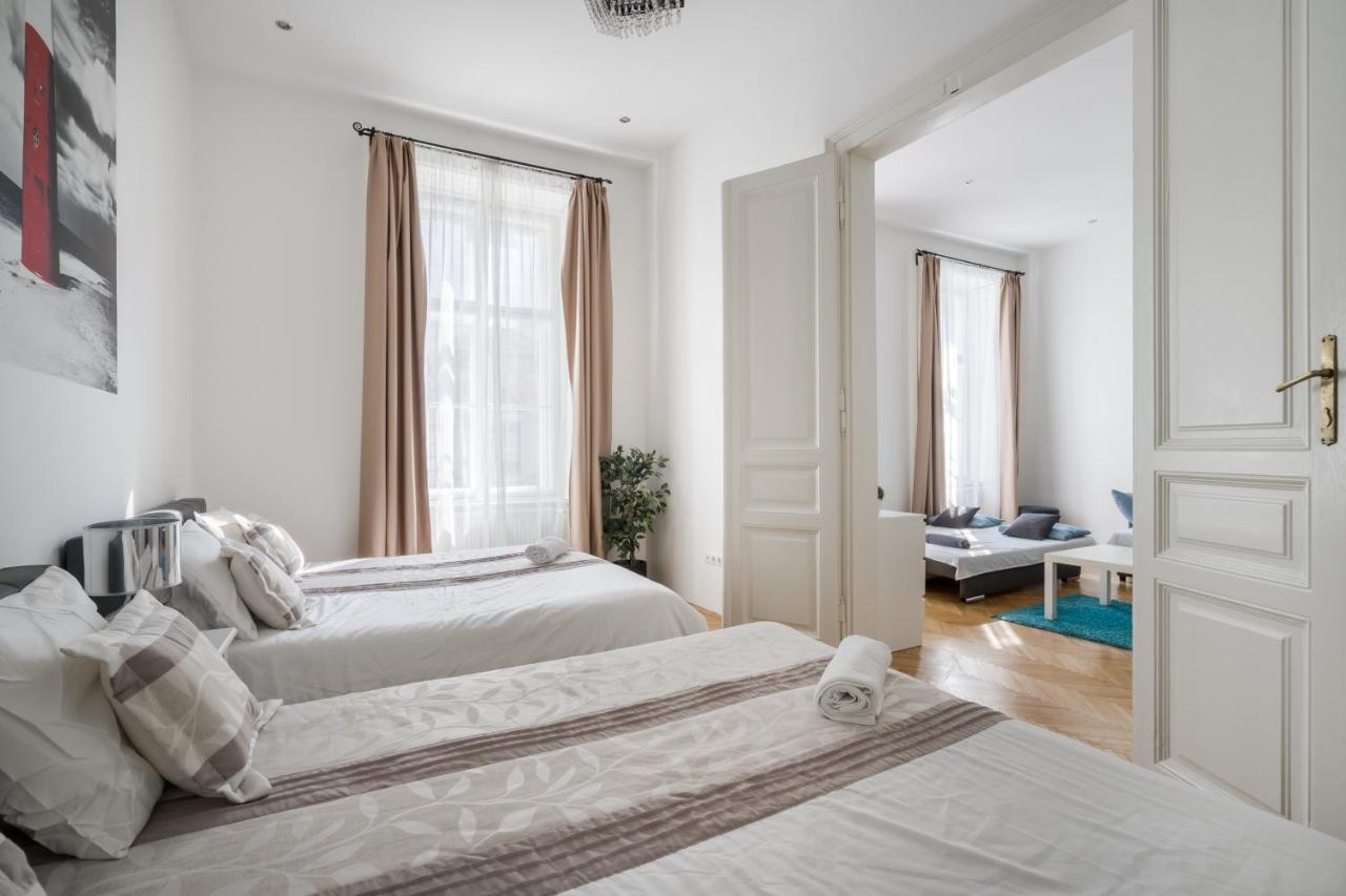 Real Apartments Vadasz Budapest Eksteriør bilde