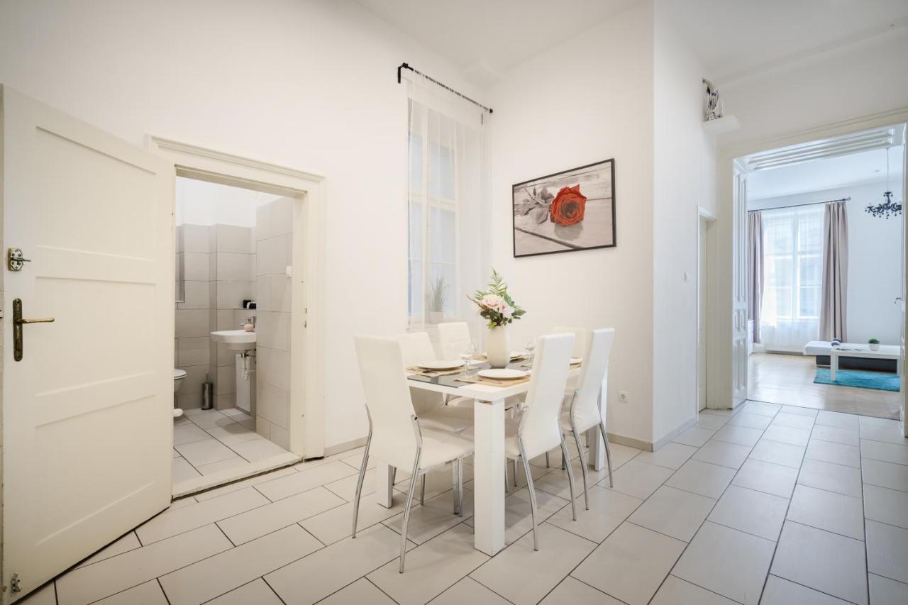 Real Apartments Vadasz Budapest Eksteriør bilde