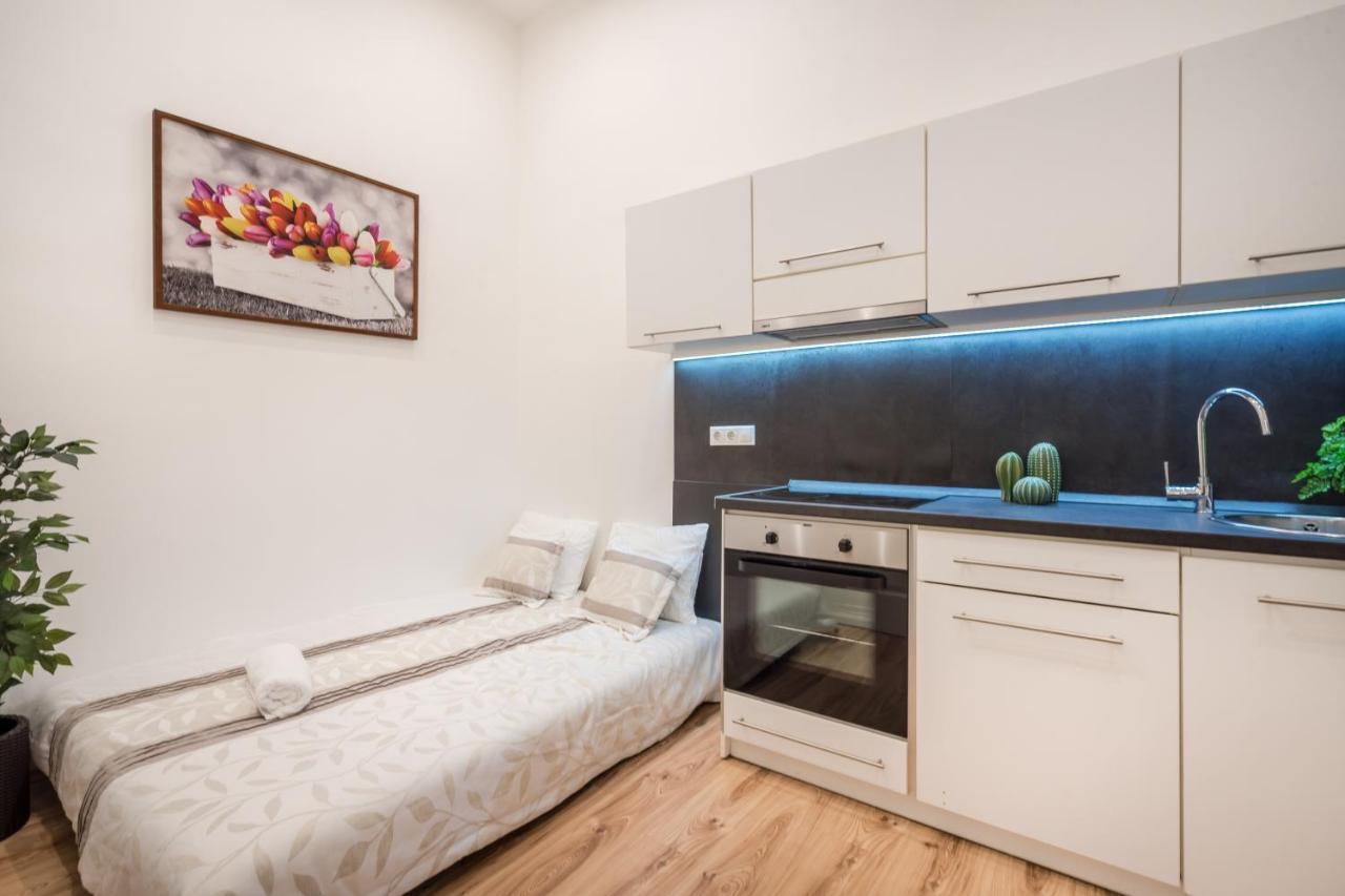 Real Apartments Vadasz Budapest Eksteriør bilde