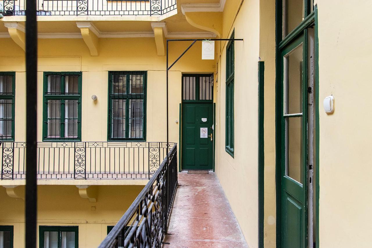 Real Apartments Vadasz Budapest Eksteriør bilde